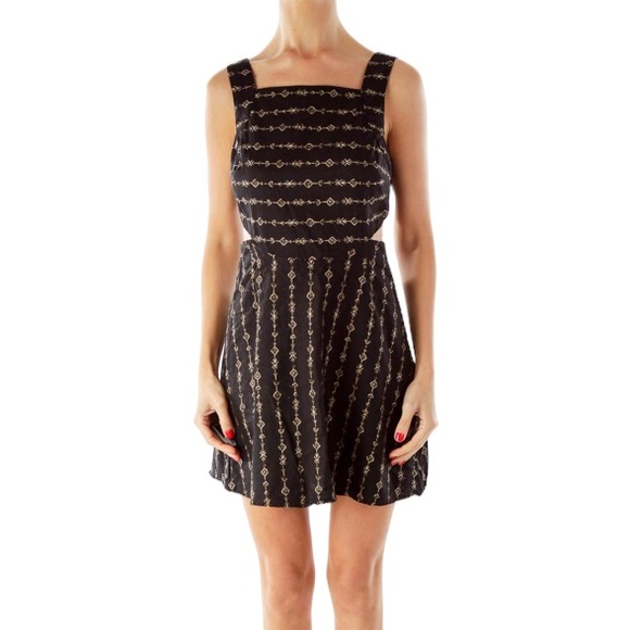 NWT Urban Outfitters Ecote Cut Out A-Line Mini Dress in Black Print Sz 4 - Picture 3 of 16